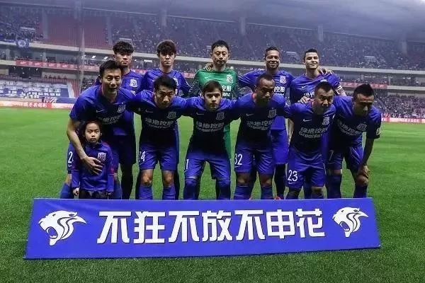 巴塞罗那门将之争：特尔施特根回归引发的悬念（特尔施特根复出，巴萨门线之争再起悬念）