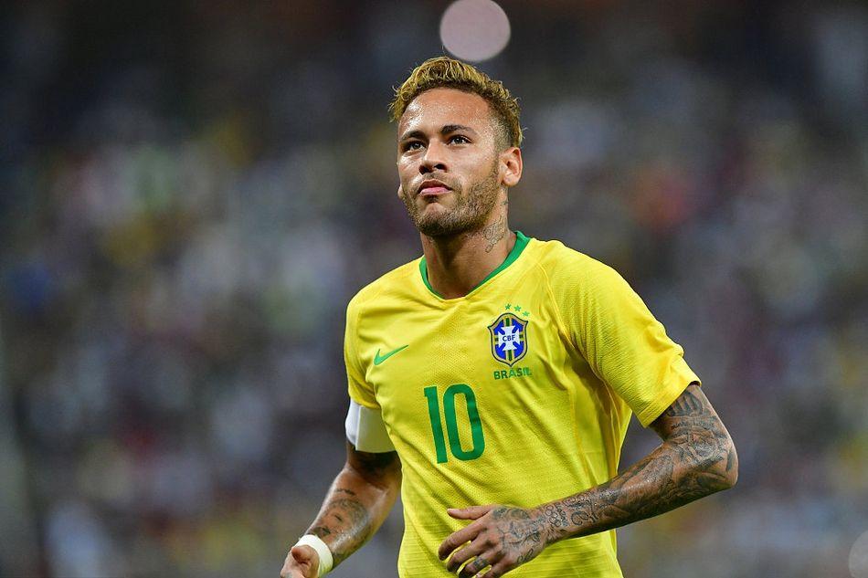 布冯：意大利唯一缺点是偶尔“短路”；无欧战踢是米兰的优势（布冯：意大利唯一瑕疵是偶发短路，无欧战成米兰优势）