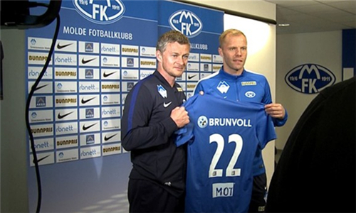 全市场：梅努是那不勒斯的首选，佩莱格里尼和米雷蒂也是候选（全市场：那不勒斯头号目标是梅努，佩莱格里尼与米雷蒂同为备选）