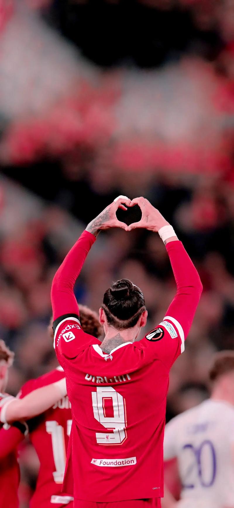 中国龙之队11周年球迷大会圆满举行 共赴山城之约（中国龙之队十一周年球迷盛典圆满收官 相会山城共襄盛举）