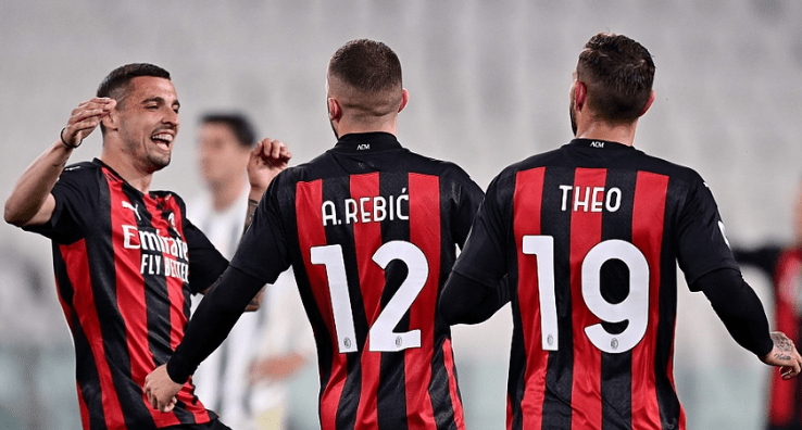 莱因克尔：巴萨对我有着特殊的意义；莱万是历史最佳中锋之一（莱因克尔：巴萨在我心中意义非凡，莱万堪称史上顶级中锋之一）