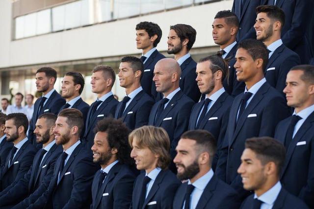 中超9／10月最佳阵容：卡扎伊什维利领衔，吴曦、吕焯毅入选（中超9-10月最佳阵容出炉：卡扎伊什维利领衔，吴曦、吕焯毅在列）