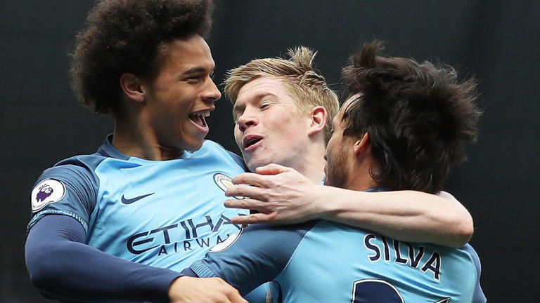 与巴萨的传闻？小蜘蛛：这困扰不到我，目前只专注于本赛季（被传巴萨？小蜘蛛：不受影响，只专注本赛季）