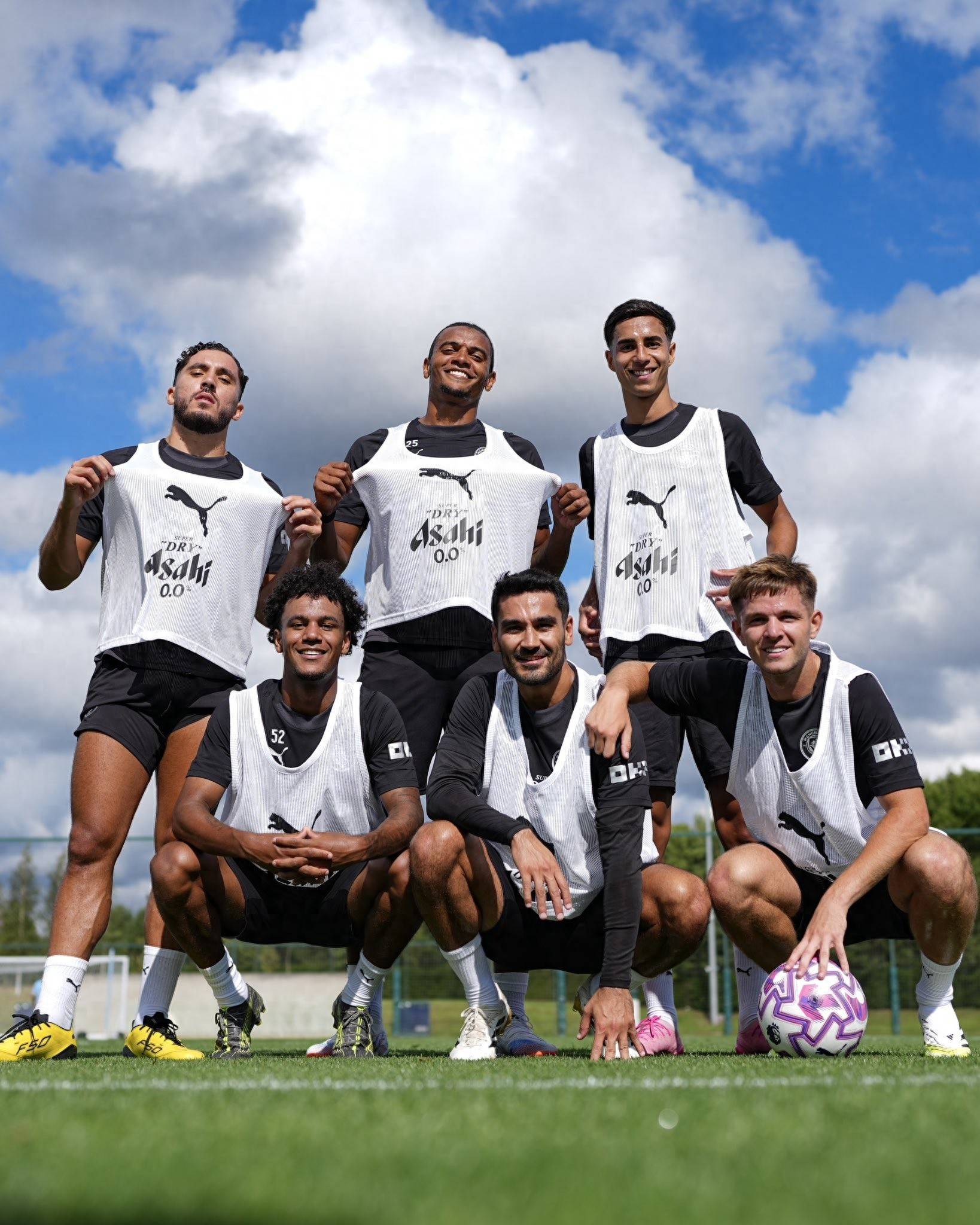 弗兰克：如果范德芬还能做到这样，他就可以直接从我身边走过（弗兰克：若范德芬还能保持这种水准，他大可以从我身边径直走过）