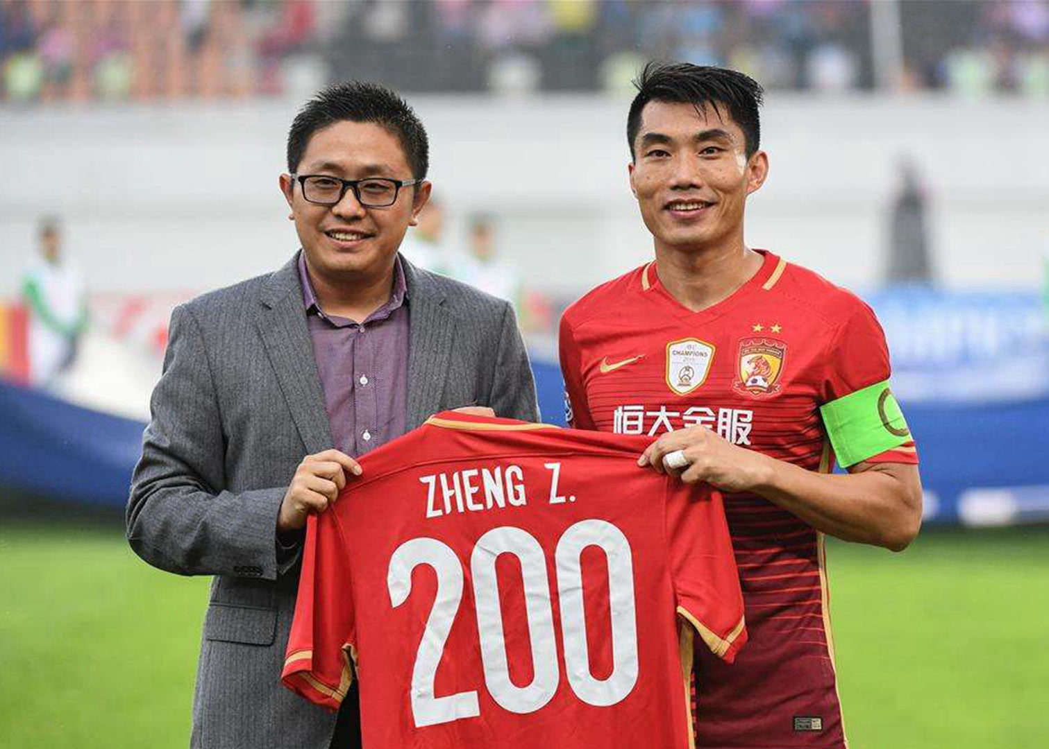 英超争议判罚：布莱顿进球犯不犯规？（英超判罚引热议：布莱顿进球是否犯规？）