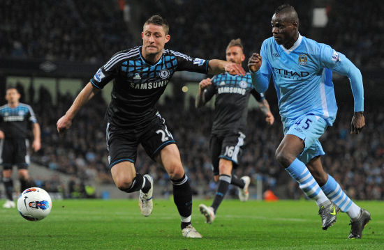 京媒：之前受伤的李磊今天参与国安赛前训练，冯博轩因伤缺席（国安赛前训练：李磊伤情好转参与合练，冯博轩因伤缺席）