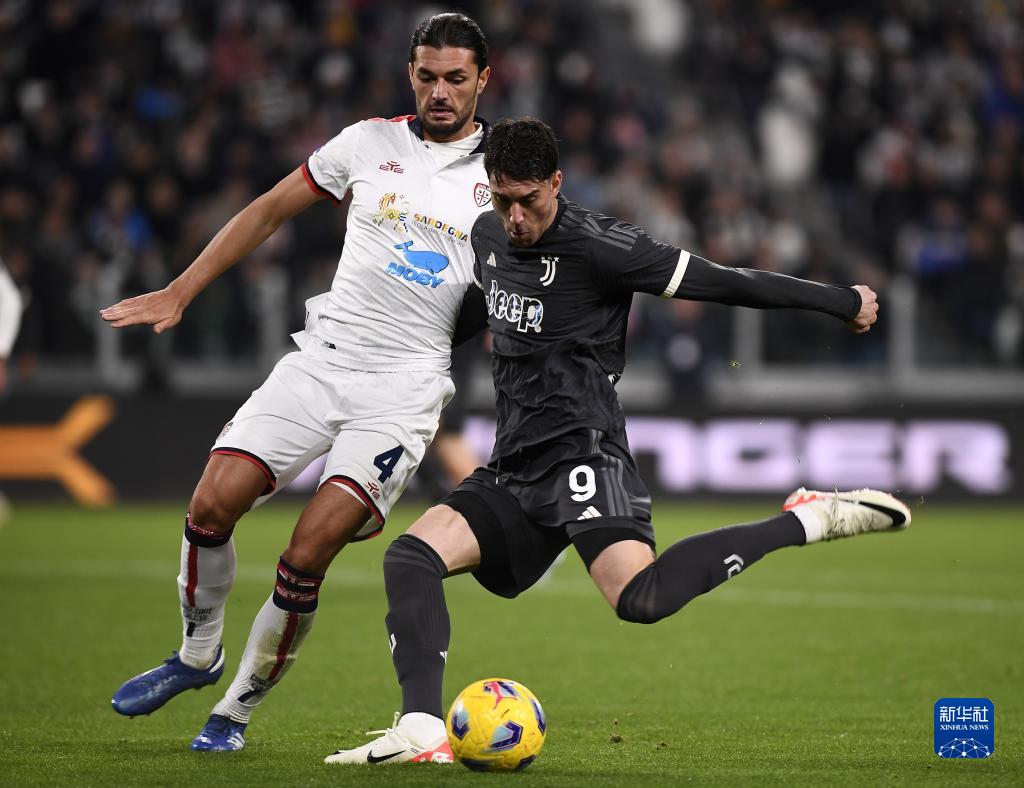 记者：曼联、尤文、国米有意埃德松，亚特兰大要3000-4000万（曝曼联、尤文、国米同时瞄准埃德松，亚特兰大要价3000万-4000万欧）