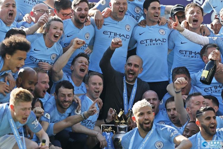 西媒：梅西下榻酒店距诺坎普仅1分钟车程（西媒：梅西入住酒店离诺坎普开车一分钟即到）