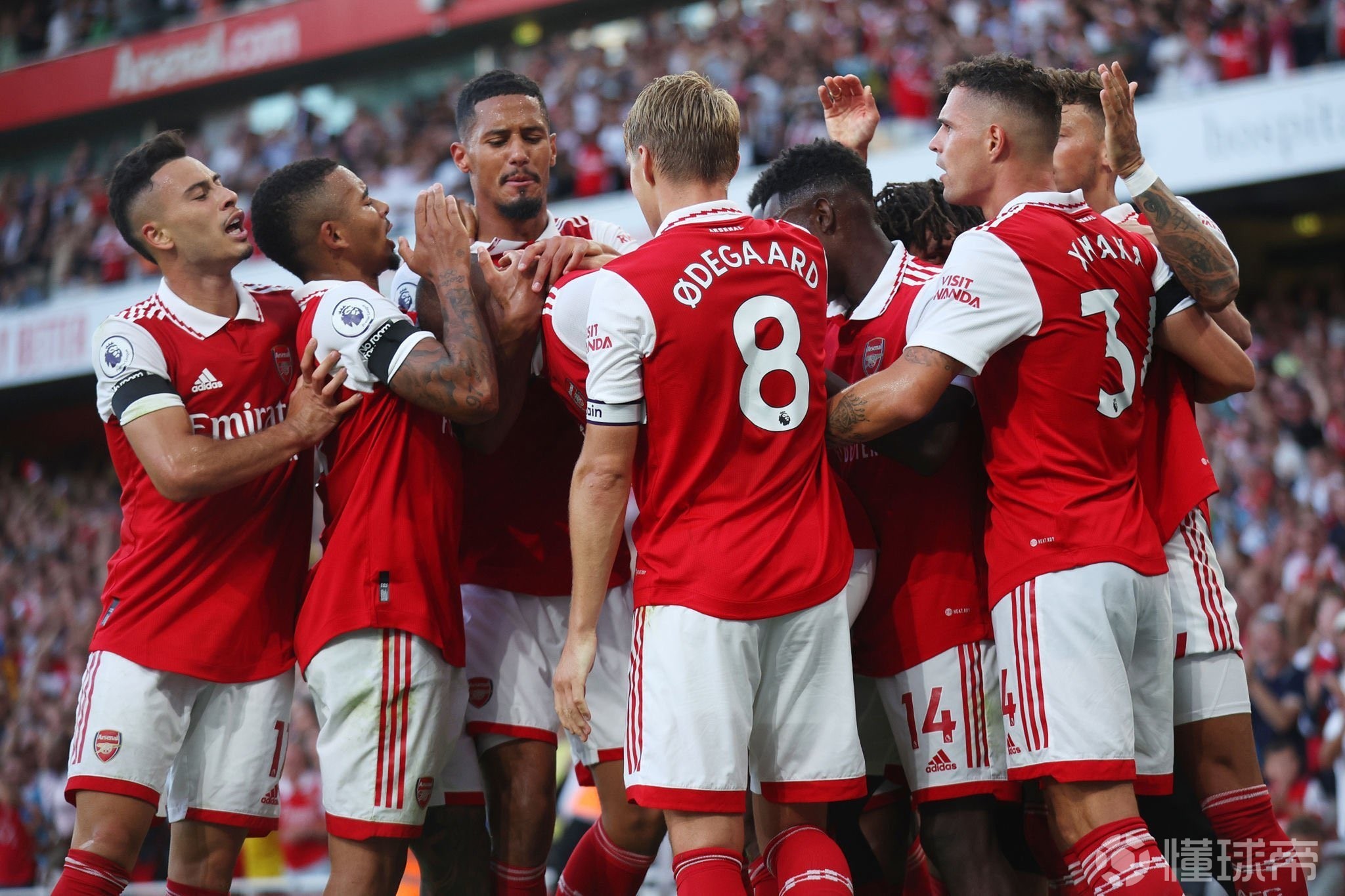 罗体：萨里向洛蒂托要求在一月引进一名高水平中场球员（罗体：萨里要求洛蒂托在冬窗引进一名高水准中场）