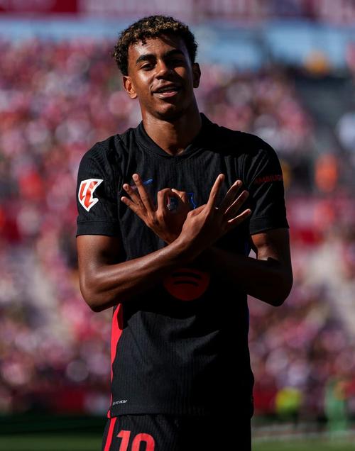 毕包边后卫莱奎：亚马尔与众不同，我们会尽力限制他（莱奎：亚马尔太特别，毕巴将全力限制其发挥）