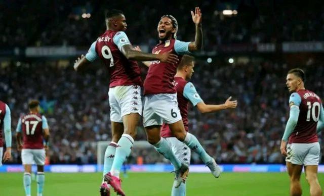 范弗里特：KD让进攻空间完全不一样了，全队三分都投开了（范弗里特：KD拉开空间效果惊人，球队三分全面开火）