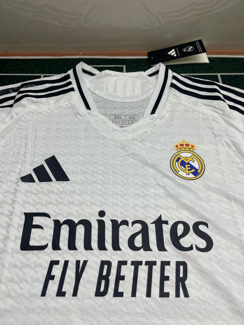 队报：登贝莱预计11月底复出，巴黎正在权衡他能否出战热刺（队报：登贝莱预计11月下旬复出，巴黎权衡是否让其对阵热刺登场）