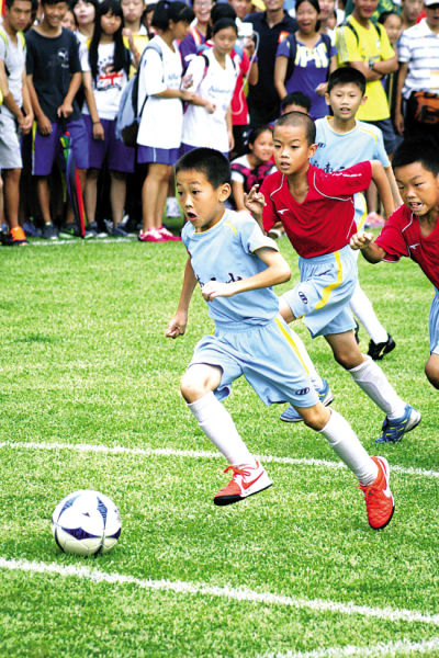 马丁内斯：C罗的价值绝不仅限于辉煌的过去，更立足于当下（马丁内斯：C罗的价值不止于昔日荣光，更在当下闪耀）