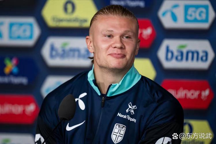 图片报：拜仁飞机因慕尼黑大雾无法起飞，只能去奥格斯堡乘机（图片报：慕尼黑大雾致拜仁航班停飞，球队改赴奥格斯堡登机）