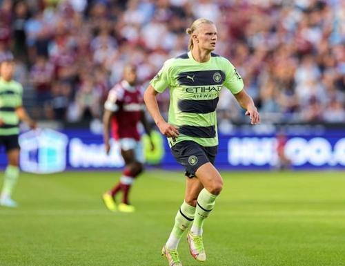 国王更新战爵士伤病报告：施罗德&小萨双双缺阵（国王公布对爵士赛伤病名单：施罗德、小萨均将缺席）