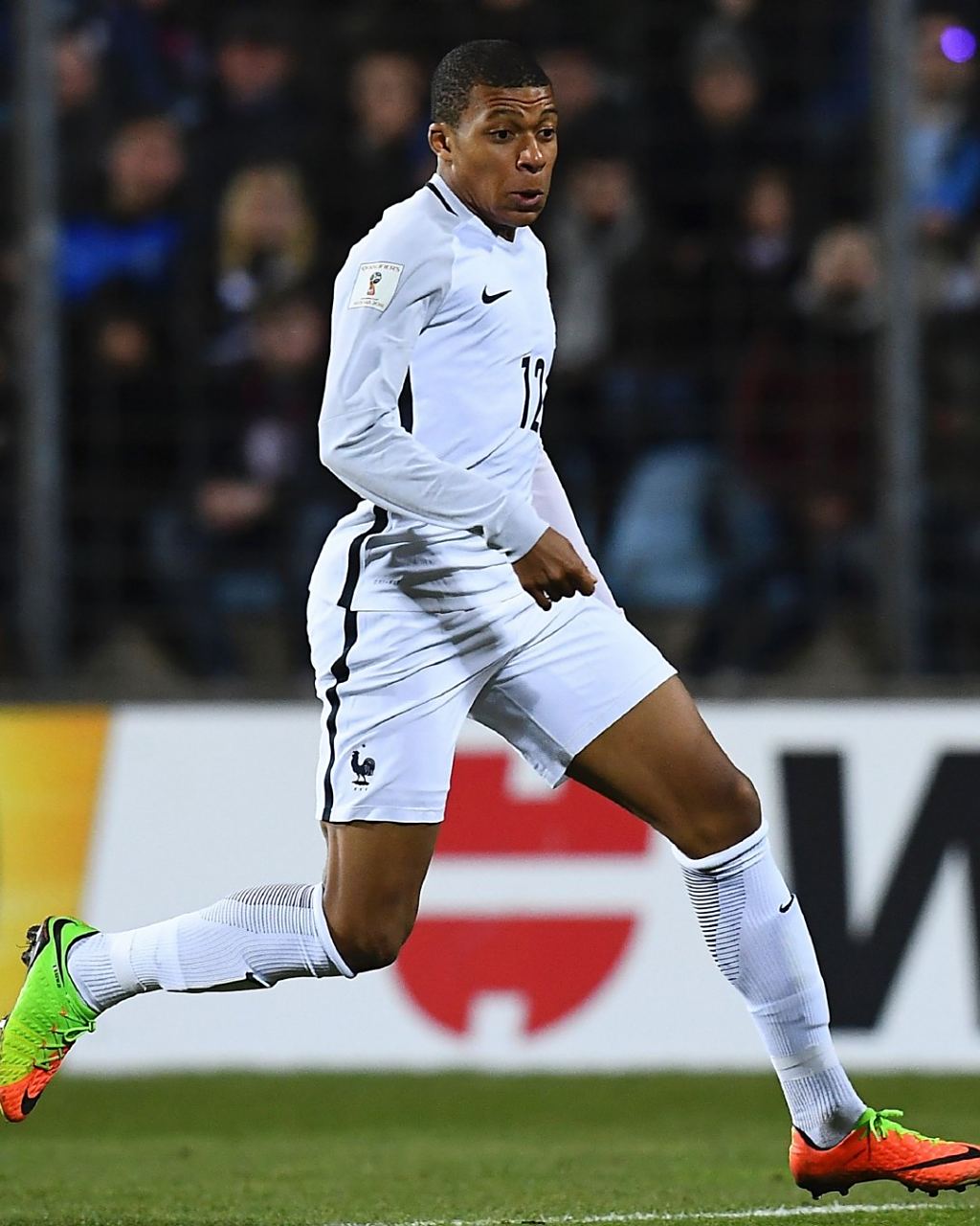 马卡：费兰曾与莫拉塔沟通穿西班牙7号球衣，后者表示支持（马卡：费兰就穿西班牙7号与莫拉塔沟通，获对方支持）