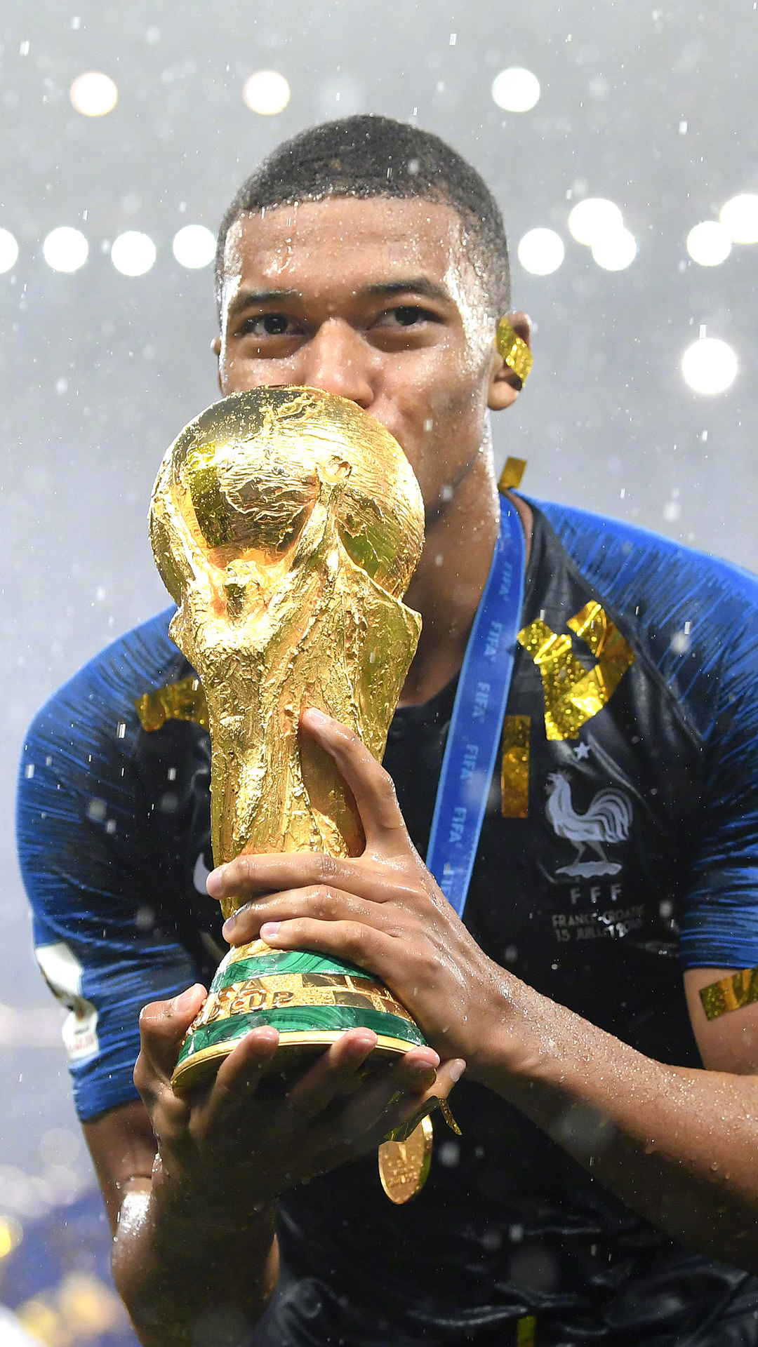 选择热刺6号球衣，帕利尼亚：这个数字与我祖父有关（帕利尼亚谈选择热刺6号：这个号码源于我的祖父）